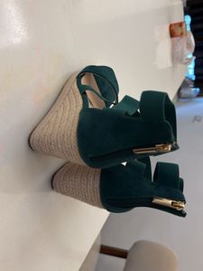 Stylish Green Wedge Sandals