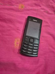 Nokia X2-02 Mobile Phone