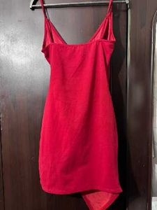 red bodycon dress