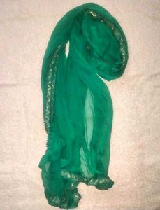 dupatta/dress