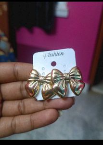 Chic Golden Bow Earrings