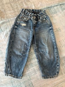 stylish barrel jeans for 3-4 yo girl
