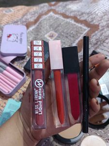 Makeup bundle