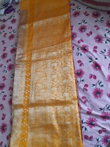 Silk Saree With Shinning Mixed Color