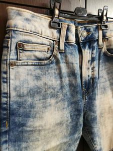 American Eagle Stylish Acid Wash Denim Shorts