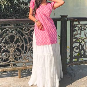 Pink &amp; White Kurta Set