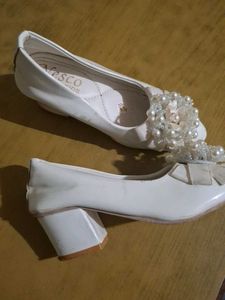 Kids White Pearl Party Wear Heel Shoes - Size 11