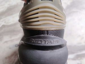 Men's Black Sneakers