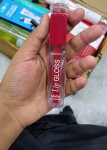 HudaGirl Lip Gloss - Matte Red