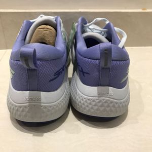 Stylish Women's Sports shoes