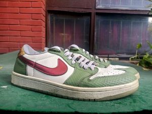 Nike Air Jordan 1 Low "dragon Green"