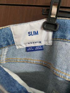 H&amp;M Men's Light Wash Denim Jeans