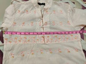 Ari work Chikankari Kurta