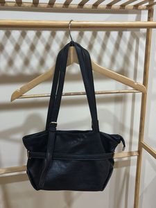 Chic Black Faux Leather Shoulder Bag