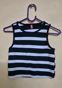 Striped Cropped Tank Top 👀