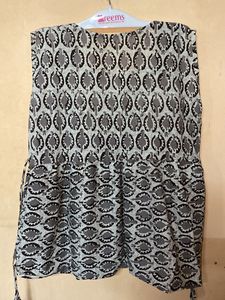Stylish Printed Sleeveless Kurta