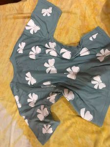 Cute Floral Print T-Shirt