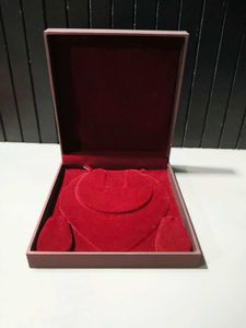 SENCO necklace Box