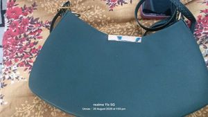 Elegant Green Shoulder Bag