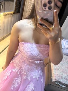Stunning Pink Strapless Gown🎀🩷