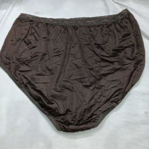 🥰 Comfortable Brown Lace Briefs