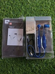 JBL Tune 160BT Wireless Earphones blue