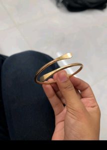 savana Gold Bangle Bracelet