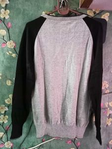 ❗ FREE DELIVERY❗Stylish Two-Tone Sweater for men