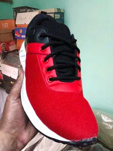 NEW NO USED SPORTS SHOE FOR MEN.
