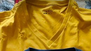 combo of 2 t shirt. few pcs left