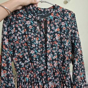 Elegant Floral Print Pleated Maxi Dress