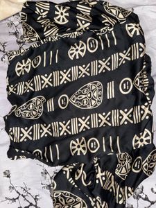 Black &amp; Beige Abstract Print Button-Up Shirt