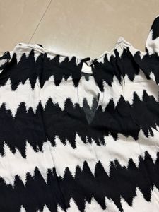 Chic Zigzag Print Long Sleeve Dress