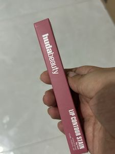 Huda Beauty Lip Contour Stain
