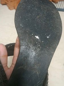 Stylish Black Flat Sandals