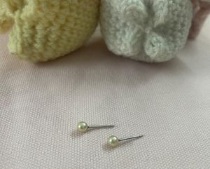 Elegant Simple Pearl Stud Earrings
