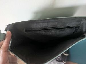 Big sling bag from Nykaa