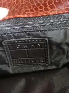 metro, tommy Hilfiger bags