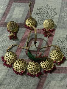 Traditional Gold &amp; hot pink Jewellery Set