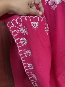Jaipur Fabrics Embroidered Pink Kurta