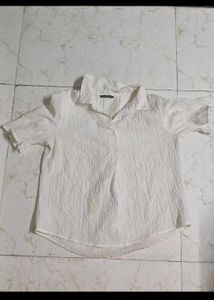 Chic Textured White Button-Up Blouse