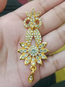 Golden White Shining Jwellery Sets Of 3🔥