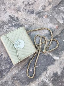 Chic Quilted Crossbody Bag
