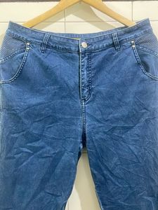 Blue Denim Jeans with Embellished Pockets