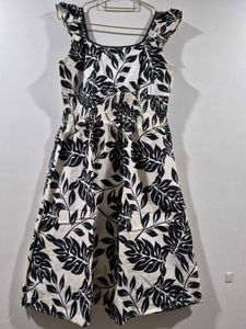 Black &amp; White Leaf Print Dress