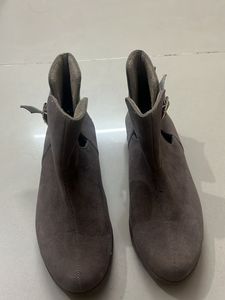 ankle length boots