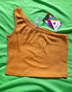 Istyle mustard 💛 ribbed knit one-shoulder CropTop