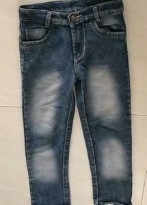 Stylish Blue Wash Jeans