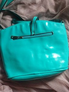 Stylish Teal Crossbody Bag