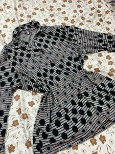 Stylish Printed Button-Up Tunic Top